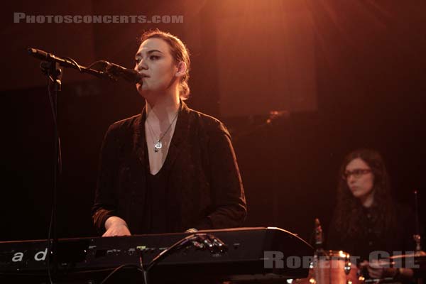 NADINE SHAH - 2014-03-22 - PARIS - CentQuatre - Salle 400 - 